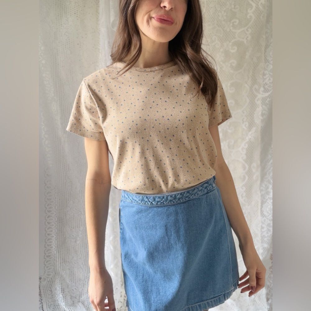 Vintage 90s Cream Blue Floral Baby Tee Soft Fitted Cotton Top - Picture 6 of 10